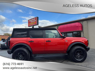 Used 2023 Ford Bronco Wildtrak image 1