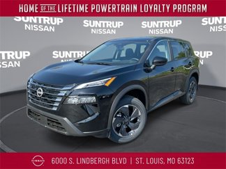 Used 2025 Nissan Rogue SV image 1