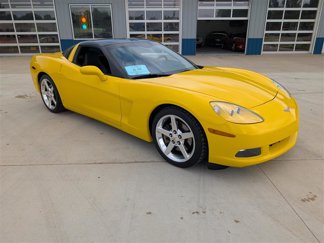 Used 2006 Chevrolet Corvette Coupe w/ Preferred Equipment Group image 1