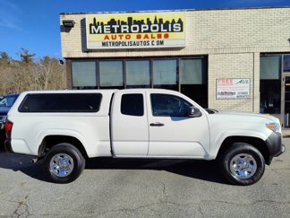 Used 2020 Toyota Tacoma 2WD Access Cab image 1