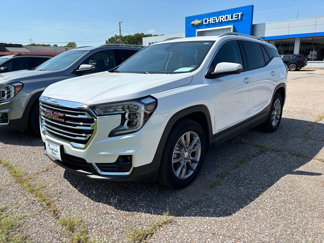Used 2024 GMC Terrain SLT image 1