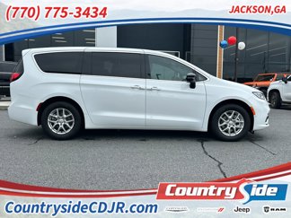 New 2026 Chrysler Pacifica Select image 1
