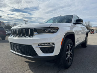 New 2025 Jeep Grand Cherokee Limited w/ Luxury Tech Group II image 1