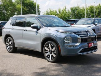 New 2025 Mitsubishi Outlander SEL image 1