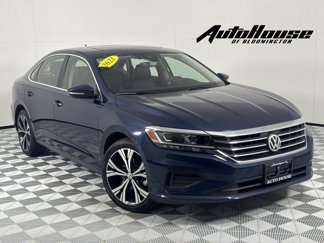 Used 2021 Volkswagen Passat 2.0T SE image 1
