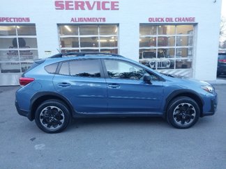 Used 2023 Subaru Crosstrek 2.0i image 1