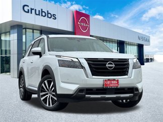 New 2025 Nissan Pathfinder Platinum image 1