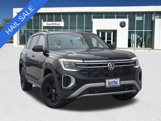 New 2025 Volkswagen Atlas Peak Edition SE image 1