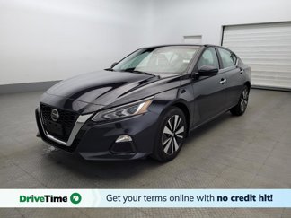 Used 2022 Nissan Altima 2.5 SV w/ SV Premium Package image 1