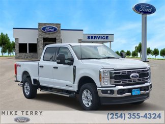 New 2025 Ford F250 4x4 Crew Cab Super Duty image 1