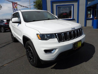 Used 2019 Jeep Grand Cherokee Laredo image 1