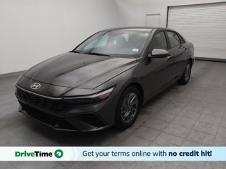 Used 2024 Hyundai Elantra Blue image 1