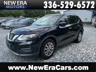 Used 2017 Nissan Rogue SV image 1