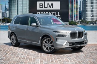 Used 2025 BMW X7 xDrive40i image 1
