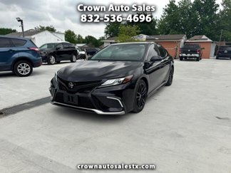 Used 2022 Toyota Camry XSE image 1