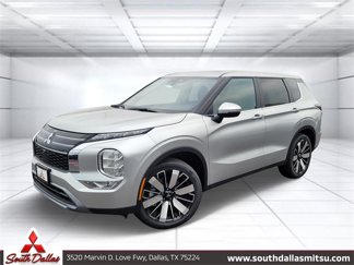 New 2025 Mitsubishi Outlander SE image 1