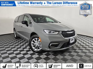 New 2025 Chrysler Pacifica Select image 1