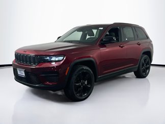 Used 2023 Jeep Grand Cherokee Altitude image 1