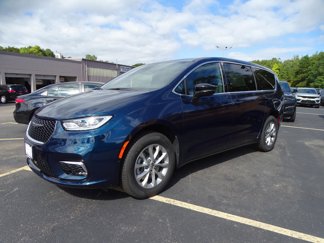 New 2025 Chrysler Pacifica Select image 1