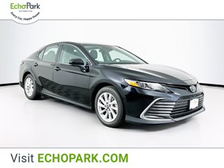 Used 2024 Toyota Camry LE image 1