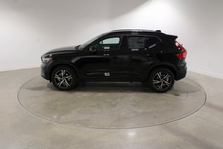 New 2026 Volvo XC40 B5 Core w/ Climate Package video 2