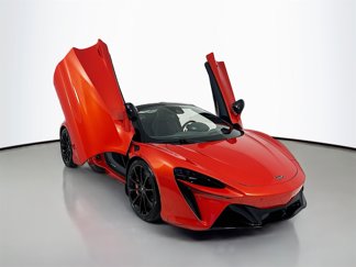 Used 2025 McLaren Artura Spider image 1
