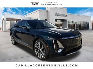 New 2025 Cadillac Lyriq Luxury image 1