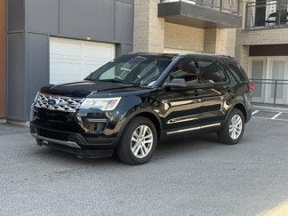 Used 2018 Ford Explorer XLT image 1