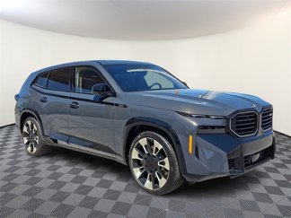 New 2025 BMW XM image 1