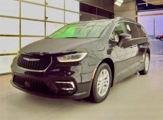Used 2021 Chrysler Pacifica Touring-L image 1