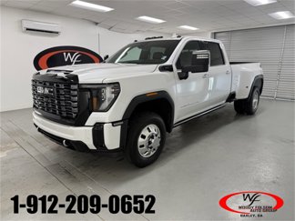 New 2025 GMC Sierra 3500 Denali Ultimate image 1