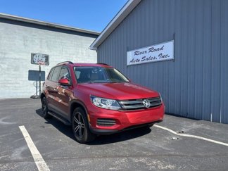 Used 2016 Volkswagen Tiguan S image 1