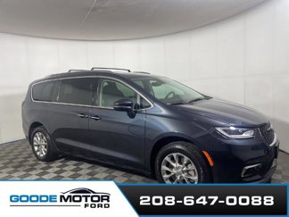 Used 2021 Chrysler Pacifica Touring-L image 1