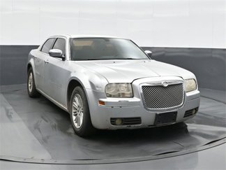 Used 2005 Chrysler 300 Touring image 1
