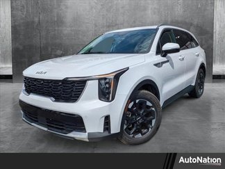 Used 2024 Kia Sorento S image 1