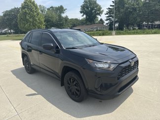 Used 2021 Toyota RAV4 LE image 1