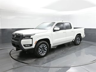 New 2025 Nissan Frontier SL image 1