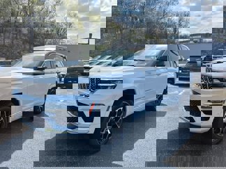 New 2025 Jeep Grand Cherokee Summit image 1