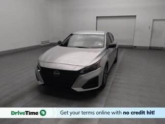Used 2024 Nissan Altima 2.5 SV image 1