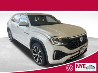 New 2025 Volkswagen Atlas Cross Sport SEL Premium R-Line image 1