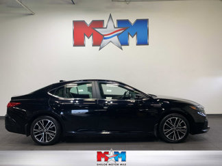 Used 2025 Toyota Camry XLE image 1