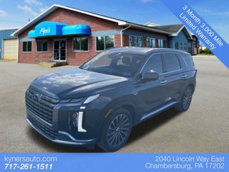 Used 2023 Hyundai Palisade Calligraphy w/ Cargo Package image 1
