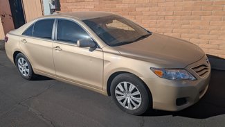 Used 2011 Toyota Camry LE image 1