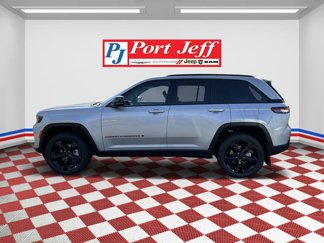 New 2025 Jeep Grand Cherokee Limited w/ Black Appearance Package image 1
