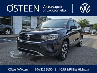 Certified 2024 Volkswagen Taos SE w/ Panoramic Sunroof Package image 1