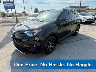 Used 2016 Toyota RAV4 SE image 1