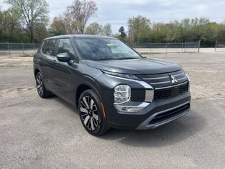New 2025 Mitsubishi Outlander SE image 1