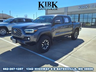 Used 2023 Toyota Tacoma TRD Off-Road image 1