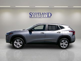 Used 2025 Chevrolet Trax LS w/ Driver Confidence Package image 1