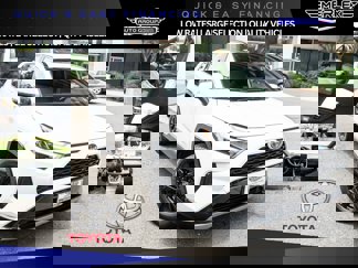 Used 2022 Toyota RAV4 SE w/ Convenience Package image 1